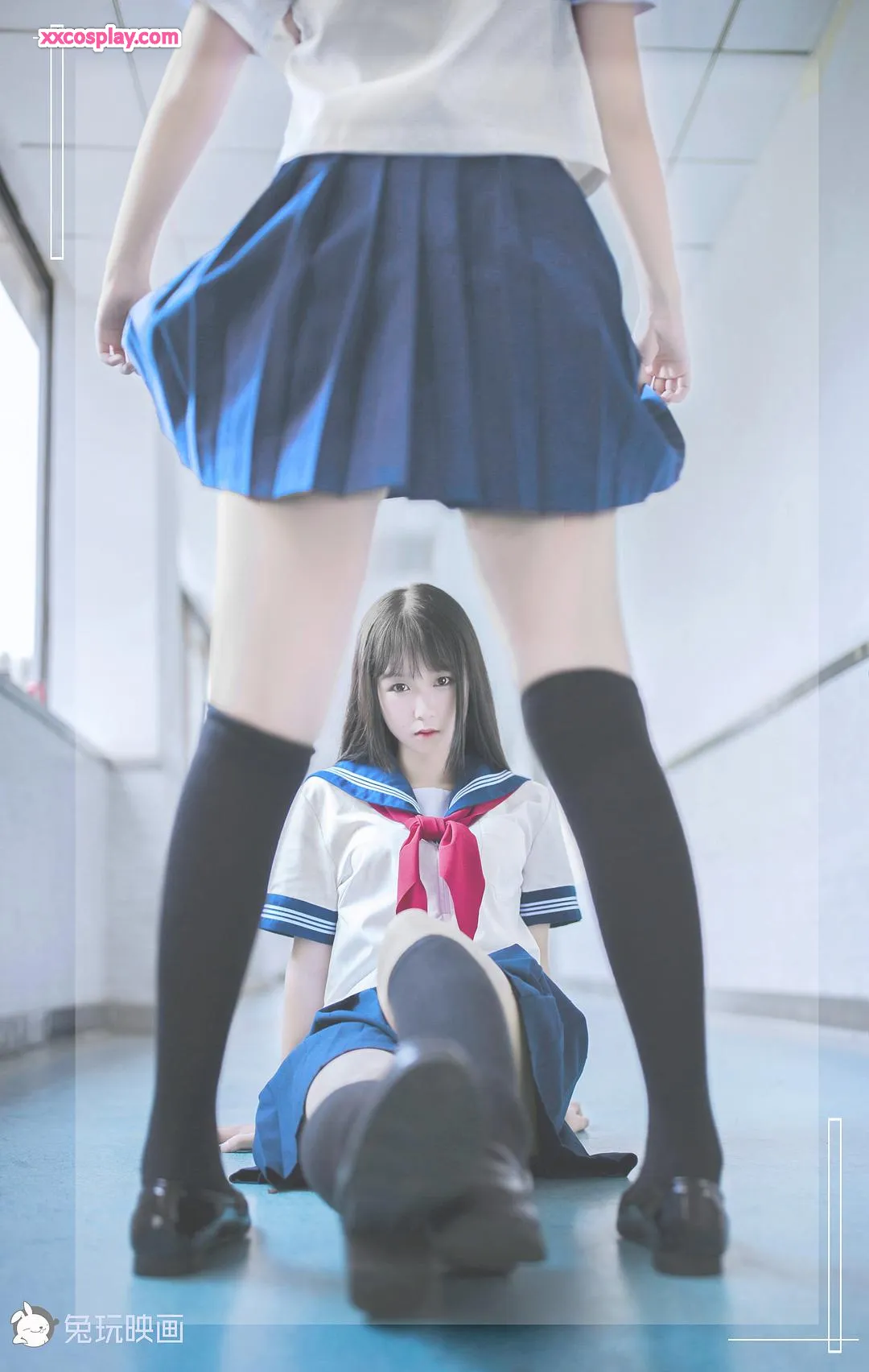 兔玩电影 VOL.002：百合校服少女